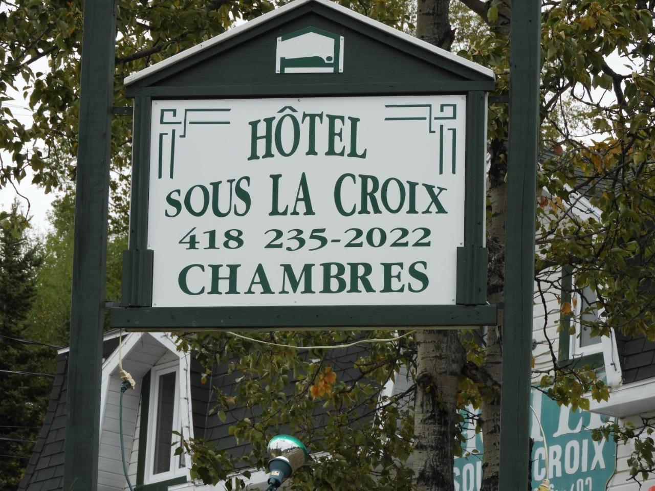 Hotel Sous La Croix 152725 Tadoussac Exterior foto